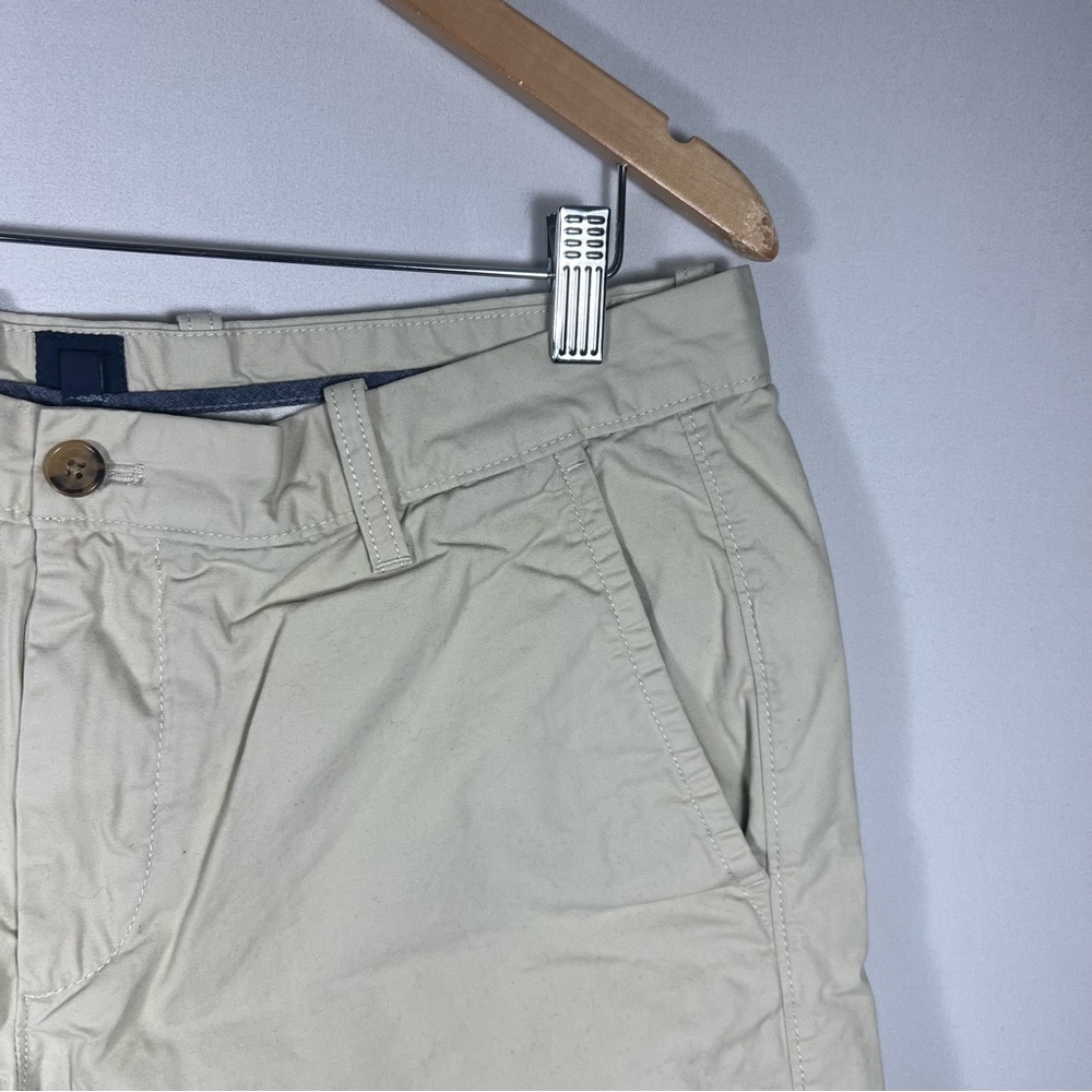 GAP Khaki Shorts Size 35 - Picture 2 of 11